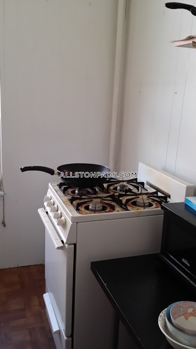 Allston Apartment for rent 1 Bedroom 1 Bath Boston - $2,395 No Fee