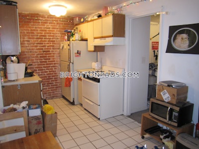 Brighton 2 Beds 1 Bath Boston - $2,800