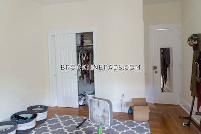 Brookline Apartment for rent 1 Bedroom 1 Bath  Washington Square - $2,595 No Fee