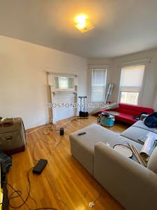 Allston 3 Beds 1 Bath Boston - $3,750