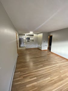 Newton 2 Beds 1 Bath  Auburndale - $2,900 No Fee
