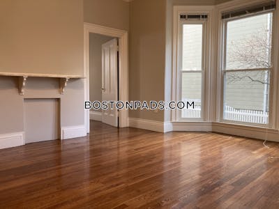 Cambridge Studio 1 Bath  Central Square/cambridgeport - $2,275 No Fee