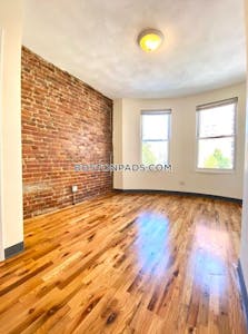 Mission Hill Updated 3 Bed 1 Bath on Huntington Ave in BOSTON Boston - $4,000