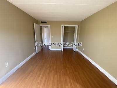 Allston 2 Beds 2 Baths Boston - $4,150 No Fee