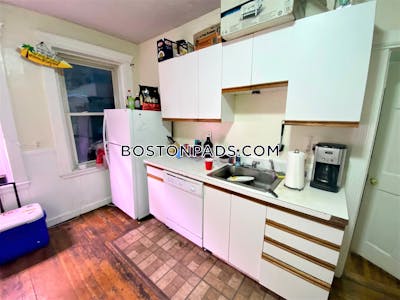 Fenway/kenmore 5 Beds 2 Baths Boston - $6,500 50% Fee