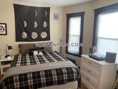 Medford 3 Bed 1 Bath MEDFORD  Tufts - $4,400 No Fee