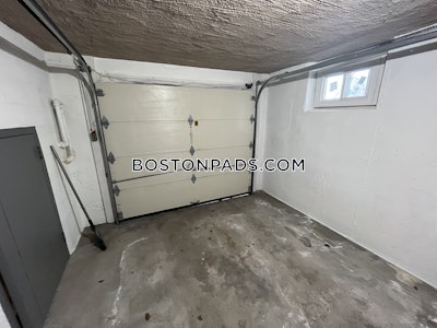 Brookline 3 Bed 1 Bath BROOKLINE  Brookline Hills - $4,000 No Fee