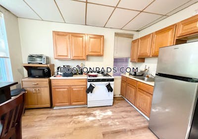 Mission Hill 3 Beds 1.5 Baths Boston - $3,500 No Fee