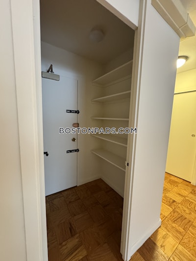 Brookline 3 Bed 2 Bath BROOKLINE- BOSTON UNIVERSITY $4,300  Longwood Area - $4,300