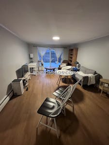 Brookline 1 Bed 1 Bath BROOKLINE-   Coolidge Corner - $2,700 No Fee