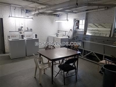 Medford 1 Bed 1 Bath MEDFORD  Wellington - $1,800
