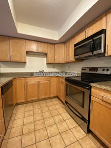 Cambridge 1 Bed, 1 Bath Unit  Central Square/cambridgeport - $3,500 No Fee