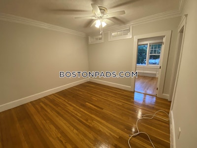 Brighton 3 Beds 1 Bath Boston - $3,400