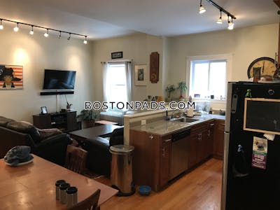 Somerville 3 Beds 1 Bath  Winter Hill - $3,650