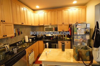 Brookline 3 Beds 2 Baths  Coolidge Corner - $4,400 No Fee