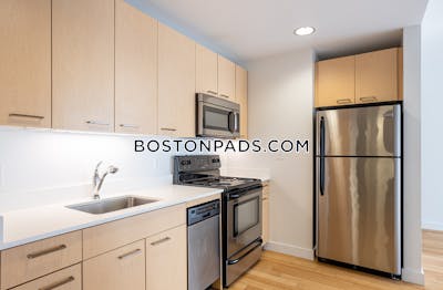 Back Bay Spectacular 2 Beds 1 Bath on Boylston St Boston - $4,100