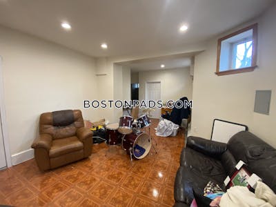 Brookline 4 Bed 3 Bath BROOKLINE- COOLIDGE CORNER   Coolidge Corner - $6,300