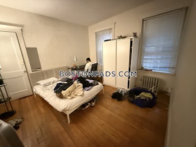 Fenway/kenmore 2 Beds 1 Bath Boston - $3,000 50% Fee