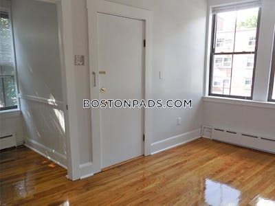 Cambridge 3 Bed 1.5 Bath CAMBRIDGE  Inman Square - $4,500