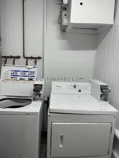 North End 2 Beds 2 Baths Boston - $4,400 No Fee