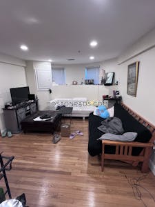 Brookline 1.5 Beds 1 Bath  Cleveland Circle - $2,900 No Fee