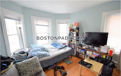 Lower Allston Awesome 4 Bed 2 Bath unit on Easton St in Allston Boston - $3,900
