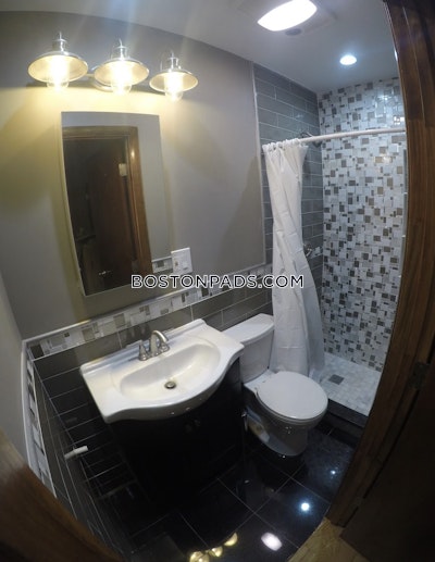 Cambridge 3 Bed 2 Bath CAMBRIDGE  Central Square/cambridgeport - $4,750 75% Fee