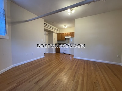 Fenway/kenmore By far the best Studio apt available on Bay State Rd  Boston - $2,100