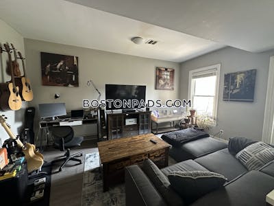 East Boston 1 Bed 1 Bath Boston - $2,775 No Fee