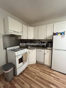 North End 2 Beds 1 Bath Boston - $3,500 50% Fee