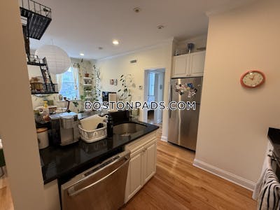Cambridge 2 Bed 1 Bath CAMBRIDGE  Harvard Square - $3,695 No Fee