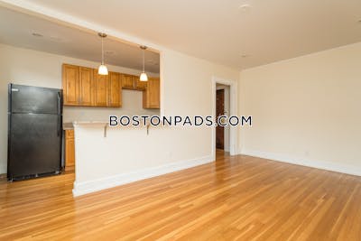 Somerville Studio Apartment in Winter Hill  Winter Hill - $2,350