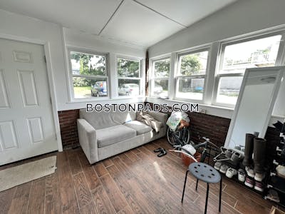 Brighton Great 4.5 bed 2 bath available 9/1 on Washington St in Brighton! Boston - $5,000