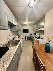 Allston 5 Beds 2 Baths Boston - $4,499 No Fee