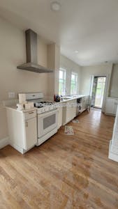 Medford 3 Bed 1 Bath MEDFORD  Tufts - $3,600 No Fee