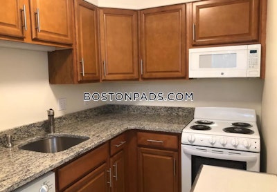 Brookline 2 Beds 1 Bath  Coolidge Corner - $2,950 No Fee