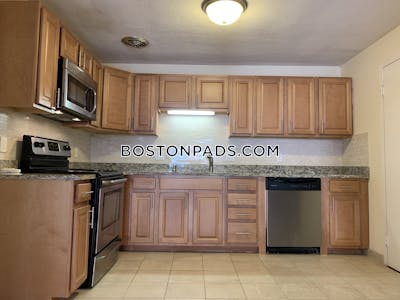 Brookline 2 Bed 1 Bath BROOKLINE- BOSTON UNIVERSITY $3,750  Boston University - $3,600 No Fee