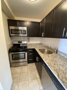 Brookline 2 Beds 1.5 Baths  Boston University - $4,000 No Fee