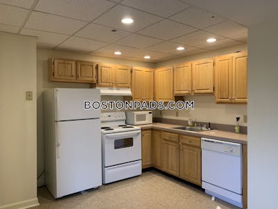 Fenway/kenmore 0 Bed 1 Bath on Park Dr in BOSTON Boston - $2,650