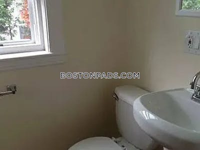 Brighton Studio 1 Bath Boston - $8,300
