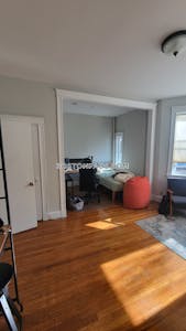 Allston 2 Beds 1 Bath Boston - $3,150