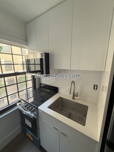 Cambridge 1 Bed 1 Bath  Harvard Square - $2,850 No Fee