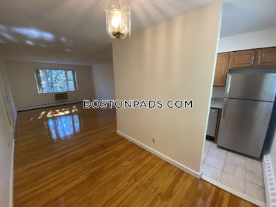 Brookline 2 Bed 1 Bath BROOKLINE- COOLIDGE CORNER $3,400 Coolidge Corner - $3,150 No Fee