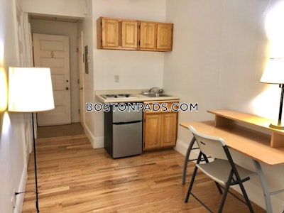 Brookline Best Deal Alert! Spacious Studio 1 Bath apartment on Beacon St  Boston University - $2,045