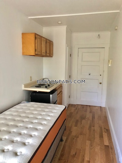 Brookline Studio Brookline  Boston University - $1,795 No Fee