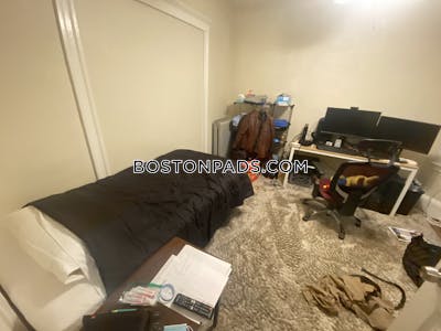 Medford 3 Beds 1 Bath  Tufts - $3,750 No Fee