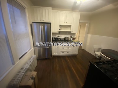 Medford 3 Bed 1 Bath MEDFORD  Tufts - $3,750 No Fee