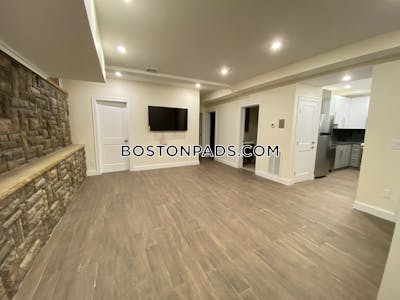 Brookline 3 Bed 2 Bath BROOKLINE- WASHINGTON SQUARE $4,300  Washington Square - $4,400 No Fee