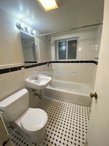 Newton 1 Bed 1 Bath  Chestnut Hill - $2,095 No Fee