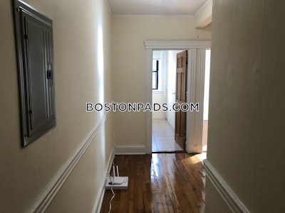 Brookline 1 Bed 1 Bath  Brookline Village - $2,400